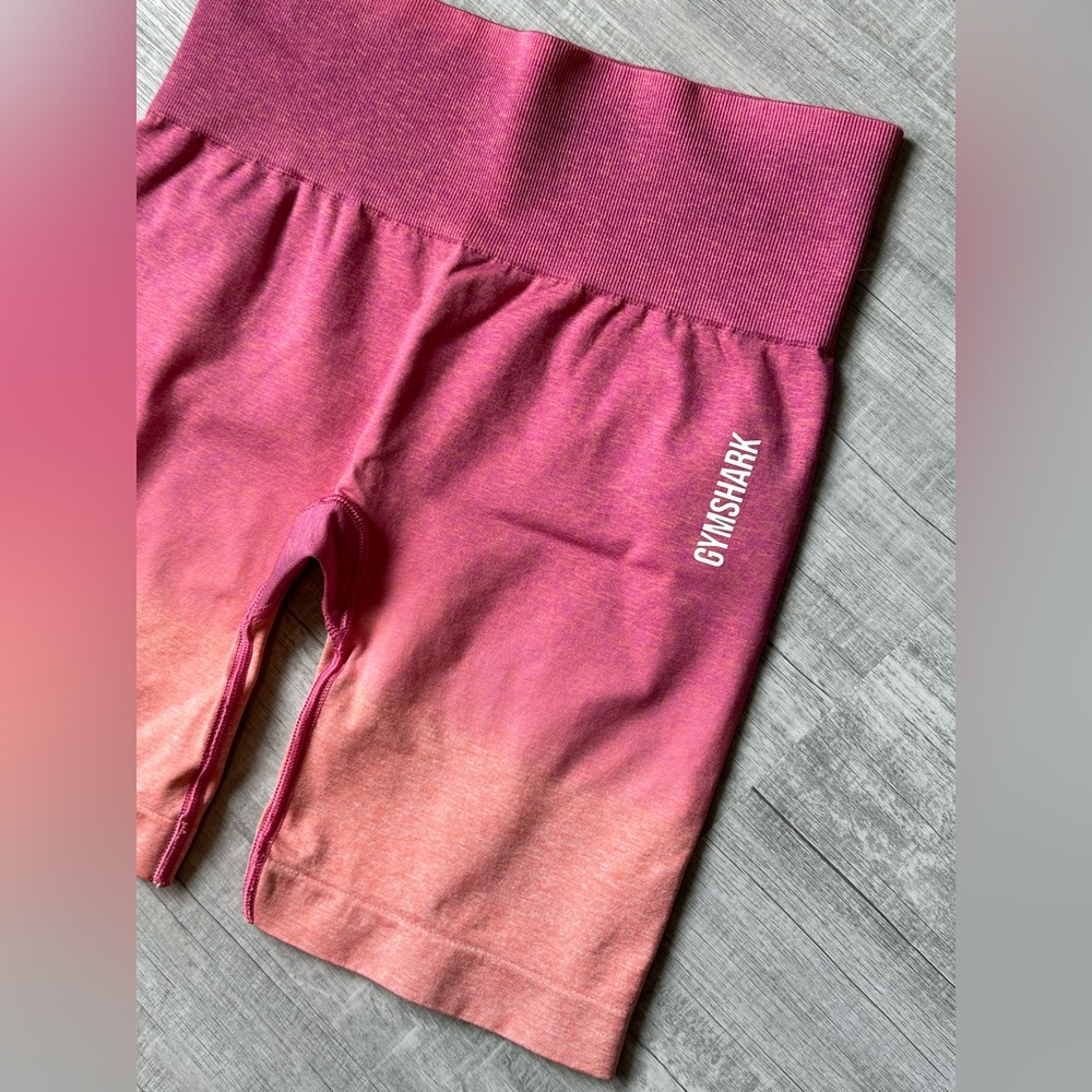 Gymshark Adapt Ombré Seamless Shorts/Pink/Peach/Size Medium